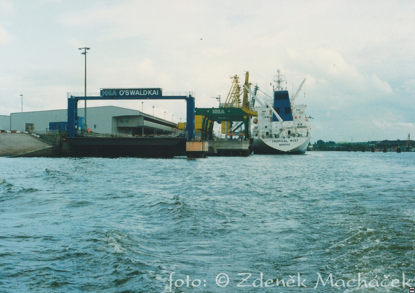 Hamburg_14.zari_1993_0010.jpg